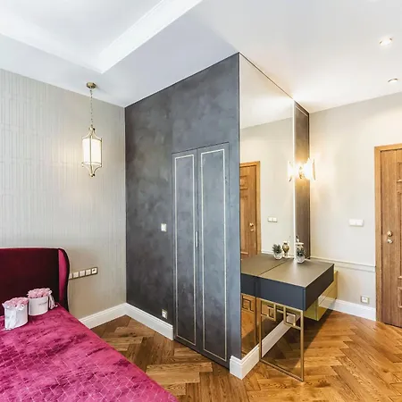 Lägenhet Uroczy Loft I Bezplatny Parking Na Miejscu Lublin